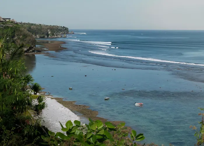 Hotel Jabeki Bingin Beach, *