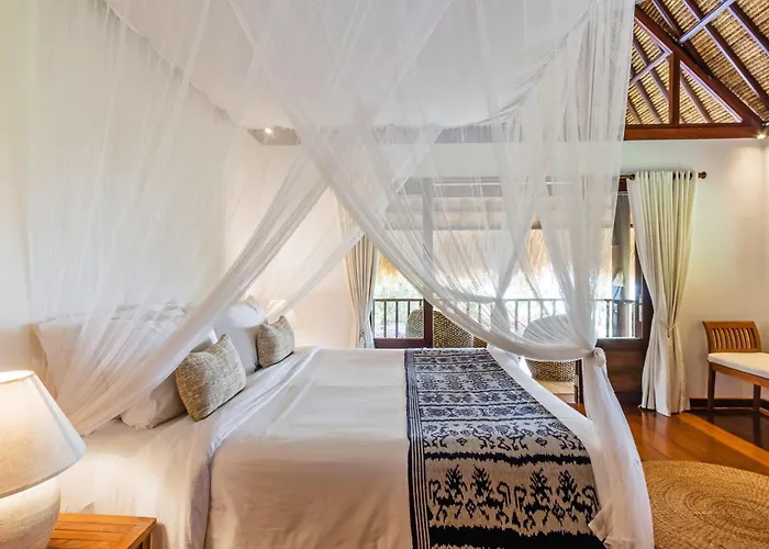 Jabeki Bingin Beach, Hotel Uluwatu