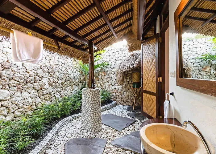 Hotel Jabeki Bingin Beach, *