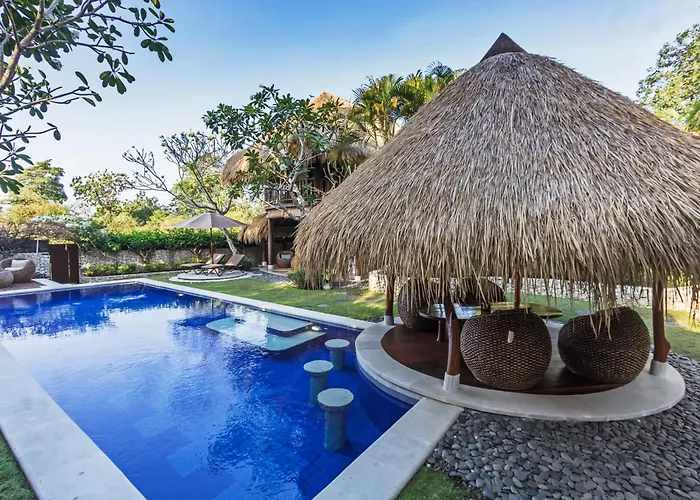 Jabeki Bingin Beach, Hotel Uluwatu